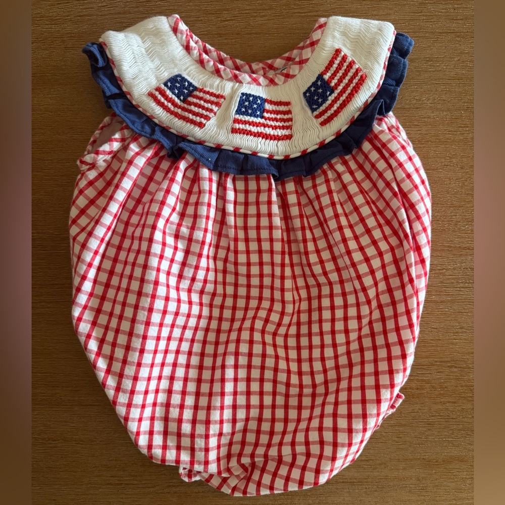 Smocked American Flag Bubble